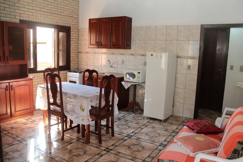 Residencial Aracua Ξενοδοχείο Bombinhas Δωμάτιο φωτογραφία